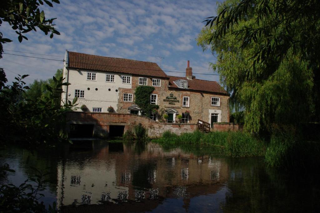 Hotel Sculthorpe Mill Fakenham Exterior foto